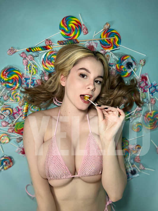 autographed spicy candy pic!